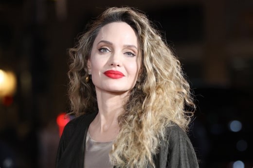 Angelina Jolie Details Her Ugly Smoking Habit