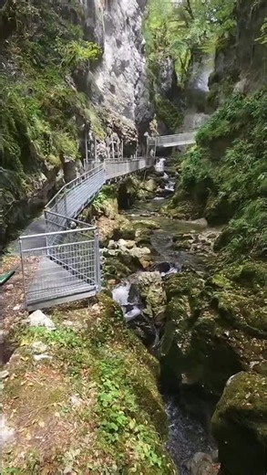Jura waterfall drone footage — Cascade drone shots