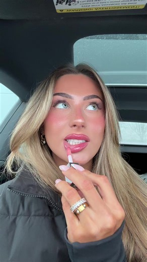 Laur.wagner (@laur.wagner13)’s videos with OBSESSED KOSFINGER HOODTRAP REMIX - kosfinger