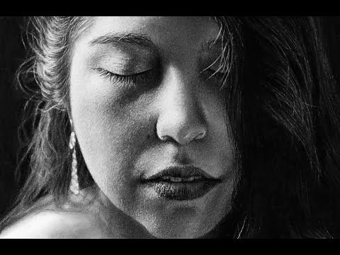 Drawing My Girlfriend / Beautiful Realistic Portrait Drawing