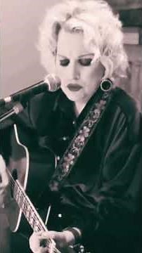 The songs of Patsy Cline… “Stronger Than Me” #patsycline #strongerthanme #love #1962 #musicmakers