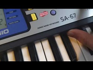 1997-2000 Casio SA-67 Electronic Battery Operated Keyboard.