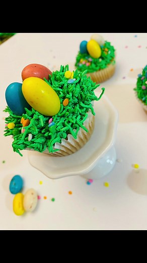 Cómo Decorar Cupcakes con Efecto Césped usando Duya 233