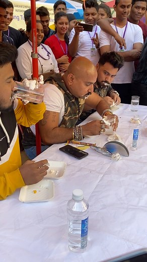 5.3M views · 83K reactions | 2 pastry challenge….❤️ #chickenlegpiece #nonvegetarian #foodie Ulhas Kamathe Chicken Leg Piece Wake'N'Bite | Archana & Ulhas | Facebook