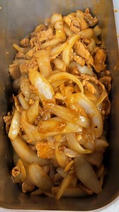 24K views · 127 reactions | 暈 Haky có 1 củ hành tây và 1 ít thịt heo....