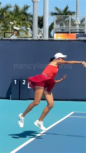 Linz Doubles Winner Zhang Shuai Serve #tennis #serve #slowmotion #tennistechnique #footwork #wta