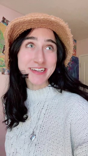 Dressing up as Lila is sure to spook your friends! #miraculousladybug #miraculous #ladybug