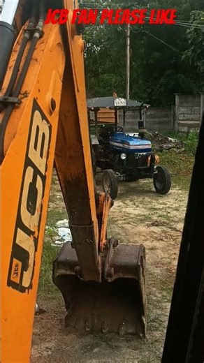 JCB VS tractor