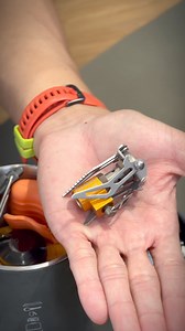 Fire Maple FMS-300T เตาหัวถังที่เบาสุด เล็กสุด แต่ให้ความร้อนสูงถึง 2600klw วัสดุ Titanium อย่างดี นำความร้อนและคลายความร้อนได้ไว มาพร้อมถุงเก็บอย่างดี ใครหาหัวเตาที่เน้นเรื่องน้ำหนักและขนาดพกพา Fire Maple FMS-300T สิ ไม่มีผิดหวัง ราคา 700 บาท สอบถามข้อมูลสินค้าเพิ่มเติมได้ที่ 📱Line :@arioutdoor 📞Tel : 02-1168719 , 089-8967573 ทางร้านมีบริการจัดส่งสินค้าในพื้นที่ใกล้เคียงด้วย Lalamove/ Lineman �ค่าจัดส่งคิดตามระยะทาง #arioutdoor #สาขาของthailandoutdoor #ร้านเอาท์ดอร์ใกลbts #btsอารีย์ #อุปกรณ์c