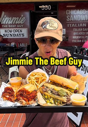 Who’s got the best Chicago beef sandwich’s? Jimmie the beef guy📍#beef #mukbang #fastfood #foodreview