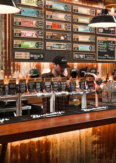 Have you made your way to Brookvale lately? The busy industrial area is home to a bunch of distilleries, breweries and cafes. Here’s just a few great places for a day out: 🥪 Paninis from Tommy Panini 🍫 Sweet treats from Wembley’s Chocolate 🧗‍♀️ Climb at Rockhouse Rockclimbing 🍔 Burgers at 4 Pines Brewing 🍺 Go for a brewery crawl at Buckettys & Freshwater Brewing 🥃 Tastings at Manly Spirits Co & Seadrift Distillery 🍝 Dinner at Pocket Pizza Have we missed your Brookie go-to spot? Tag them b