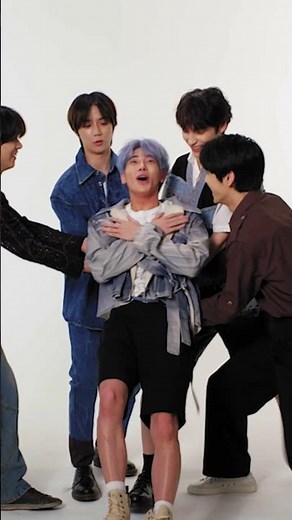 Yeonjun didn't think twice 👀 TXT Takes Turns Doing Trust Falls