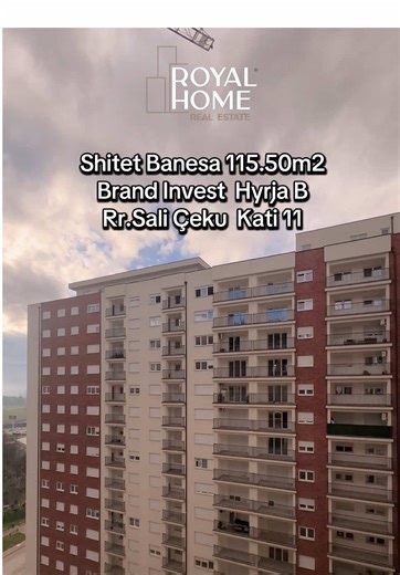 Shitet banesë moderne – Rruga Sali Çeku Në shitje banesë cilësore nga investitori Brand Invest, e vendosur në Rrugën Sali Çeku, hyrja B, kati i 11-të, me sipërfaqe 115.50 m². Banesa karakterizohet nga ndërtim kualitativ, pamje shumë të mirë dhe planimetri funksionale. Ofrohet pa mobilje, ideale për personalizim sipas dëshirës së blerësit. E përshtatshme për banim komod dhe afatgjatë në një zonë të kërkuar. 📍 Lokacion i favorshëm 🏗️ Investitor i njohur 🌇 Pamje e hapur 📐 115.50 m² 🛋️ Pa mobil