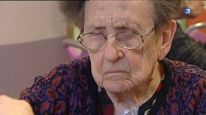 Un chariot d'activité pour calmer les personnes âgées