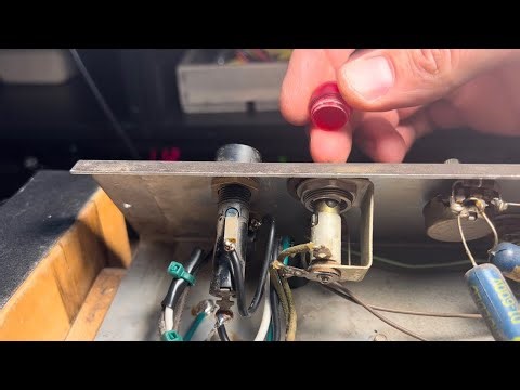 Vintage Magnatone Troubadour Model 213 Part 1