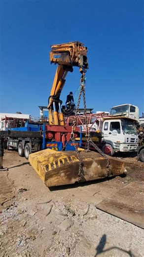 Heavy equipment load on Instagram: "Heavy weight... #heavymetal #heavyduty #Loading #hk #foryoupageシforyou #danihk"