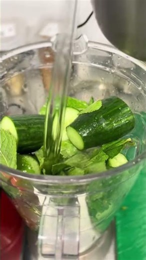 Agua Fresca! The way to cool down all summer long!#cucumber #refreshing #chef #comedy #silly #pinoy
