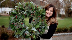 956K views · 10K reactions | Christmas Wreath! ⛄️ | Garden Answer | Facebook