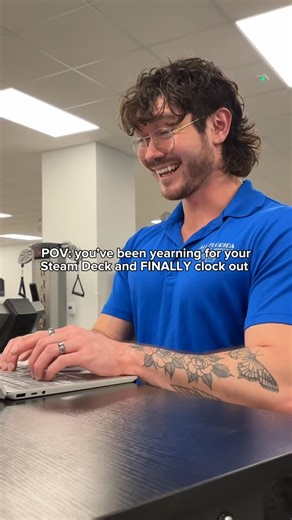 Carter Powers on Instagram: "Using my Steam Deck as motivation to get through work >>> - Thank you for watching my videos. That is all ❤️ - #vlog #routine #gym #steamdeck #gaming"