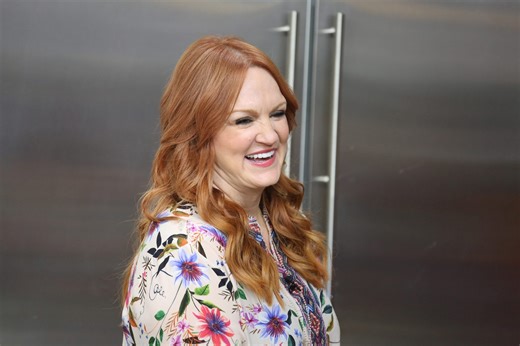 'The Pioneer Woman' Ree Drummond's No-Cook Gazpacho Pasta Sauce Has Summer Written All Over It
