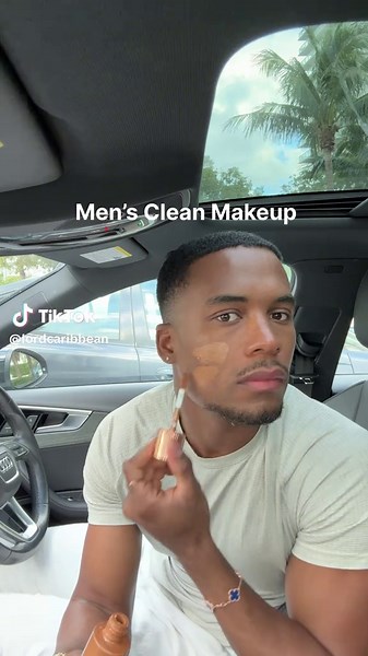 7 Simple Steps for a Clean Men's Makeup Look
