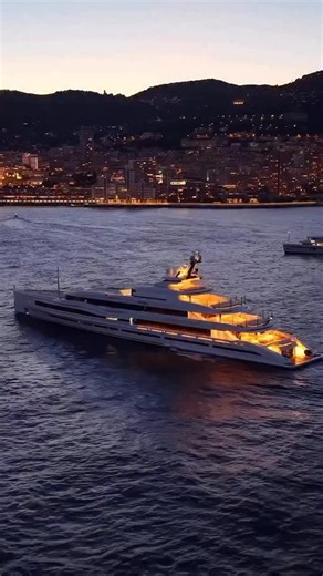 2.6K views · 341 reactions | How much yacht can you really buy?️ With recent record-breaking sales shaking up the leaderboard, we reveal the 10 largest superyachts currently for sale by length alone... Head to the link in our bio to explore the full list  @yachts.mp4 @edmistonyachts | BOAT International | Facebook