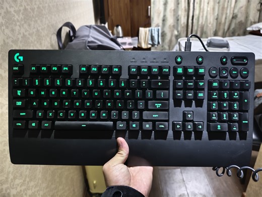 51块的罗技键盘，罗技G213，已经深度清洗，改了C口键线分离。