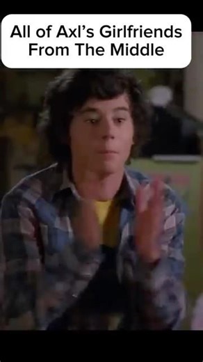 Axl Getting The Huzz 😮‍💨🥵 #shorts #edits #themiddle #trending #netflix