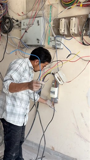 3-Phase Power: The ELECTRIFYING TRUTH They DON'T Want You To Know! ⚡️ #shorts #youtubeshorts