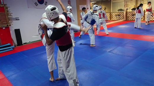 Videos de Tangsudo (@tangsudo) con “Sports - TimTaj”