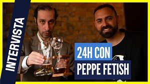Un viaggio alla scoperta di Peppe Fetish come essere umano e non come fenomeno da baraccone. Ci racconta della sua infanzia, dei suoi problemi psicologici e delle sue passioni | Alici Come Prima