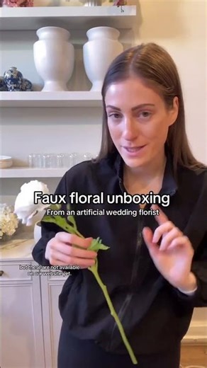 Stunning, insanely realistic ranunculus and delphinium #2026bride #2027bride #wedding