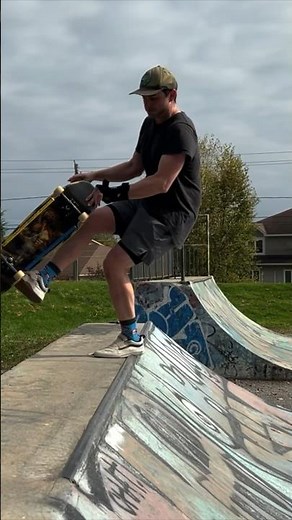 More Old School Tricks ‪@MADNESSskateboards‬ Halftone #skateboarding #skate #skateboardingisfun