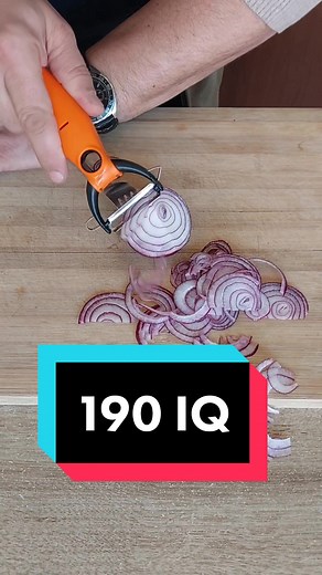Have you tried ? Tell us in the comments ! #kitchenhacks #cooking #onion #cooking #casatips