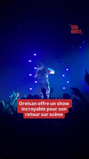 🎶🎤 Orelsan était de retour ce vendredi 23 janvier à Bordeaux pour un concert très attendu à l’Arkéa Arena de Floirac. Le rappeur a livré un show fédérateur et maîtrisé de bout en bout, porté par une scénographie ambitieuse et immersive. Dans une salle comble, le Caennais a enchaîné ses titres phares et morceaux plus récents en communion totale avec le public, confirmant une nouvelle fois son statut d’artiste majeur de la scène française. Round 2 ce soir, même salle, même heure. | SudOuest.fr