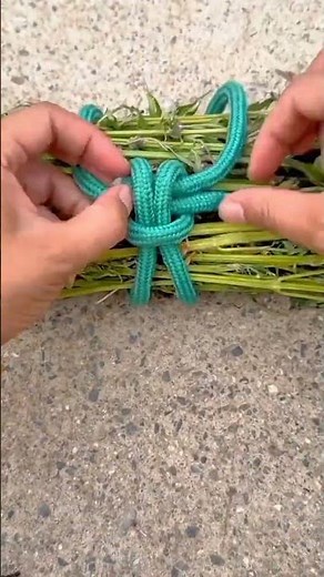 technique of tying wooden twigs to make them strong