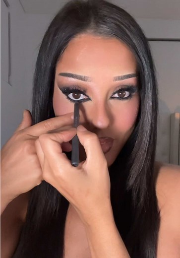 #fyp #sydneymakeupartist #makeuptutorial #eyeliner | remor by jihane eyeliner