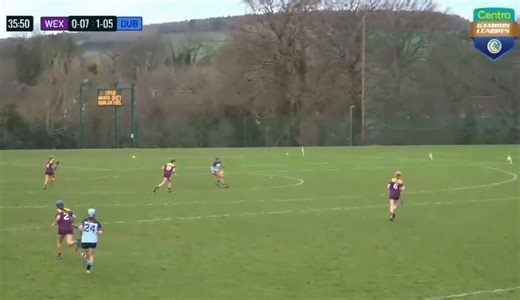 👏What a goal! A long ball into space in front of Aisling Gannon, and the Dublin full-forward does the rest! #GetBehindCamogie | Camogie