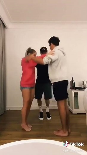 Mia, Elvaro, & Juanma in Go Live Your Way