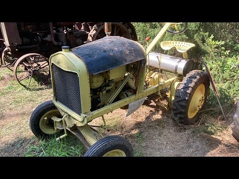 Largest antique picker hoarder auction I’ve seen in a long time. Rare antiques and tractors!