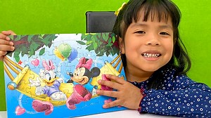 37K views · 638 reactions | Amigos vamos a divertirnos armando un rompecabezas de Minnie Mouse y Daisy donde nos la pasaremos muy bien. | Fer Kiski | Facebook