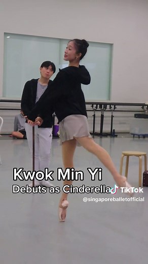 Enchanting Cinderella Ballet Performances at Esplanade Theatre