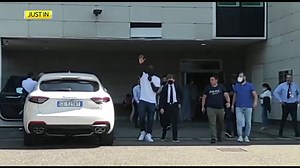 95K views · 3.5K reactions | Romelu Lukaku leaving the hospital after completing his medical for Inter Milan ⬇️ | Sky Sports | Facebook