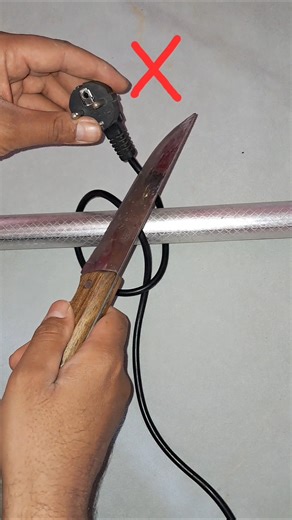 Amazing Cable Untangling Trick in Seconds!