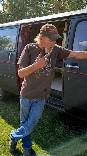 Spotlight Item “Chevy Van” with Rob Lee from Irma, AB 🤩 Have a look 🎥 💥💥Start Bidding Now 👩‍💻👨‍💻 Rob & Patti Lee Auction Sale📲www.scribnernet.com SAT. Sept 16th : Irma, AB LIVE ON-SITE 🙋‍♀️🙋 AND 💻 LIVE ONLINE STREAMING 👩‍💻👨‍💻 #squarebodychevy #markyourcalendars #yourlocalauctioneers #wainwrightab #scribnerauction #shoplocal #weshoplocal #hirelocal #supportlocalbusiness #timedauction #liveaudiowebcast #collectibles #numismatics #antiqueauctions #farmauctions #coincollecting #vinta