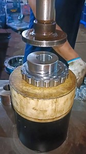 Reduction gear assembly process #mechanic #auto #mechanicsteve #inspiring #motivation #handwashchallenge #mechaniclife | I'm fine