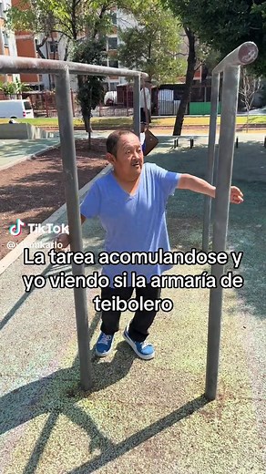 La Tarea Acumulándose: La Vida de una Teibolera