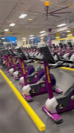 Inside Planet Fitness Sacramento, CA - Natomas