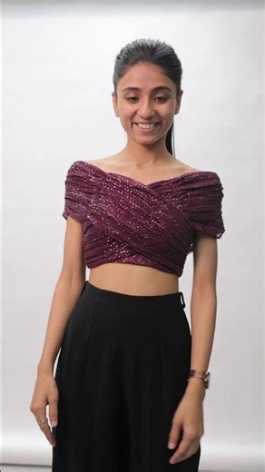 एक ही blouse … और इतनी सारी style 😍