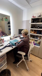 187K views · 3.8K reactions | Wrap yourself in comfort & style this year!痢⭐️ This holiday season, we're gifting our QVC Program Hosts with some of our coziest gift picks for under your tree! Today's pick for Mary Beth Roe QVC is our best deal from Barefoot Dreams! 癩 Unwrap now, here! > https://qvc.co/A670479 | QVC | Facebook